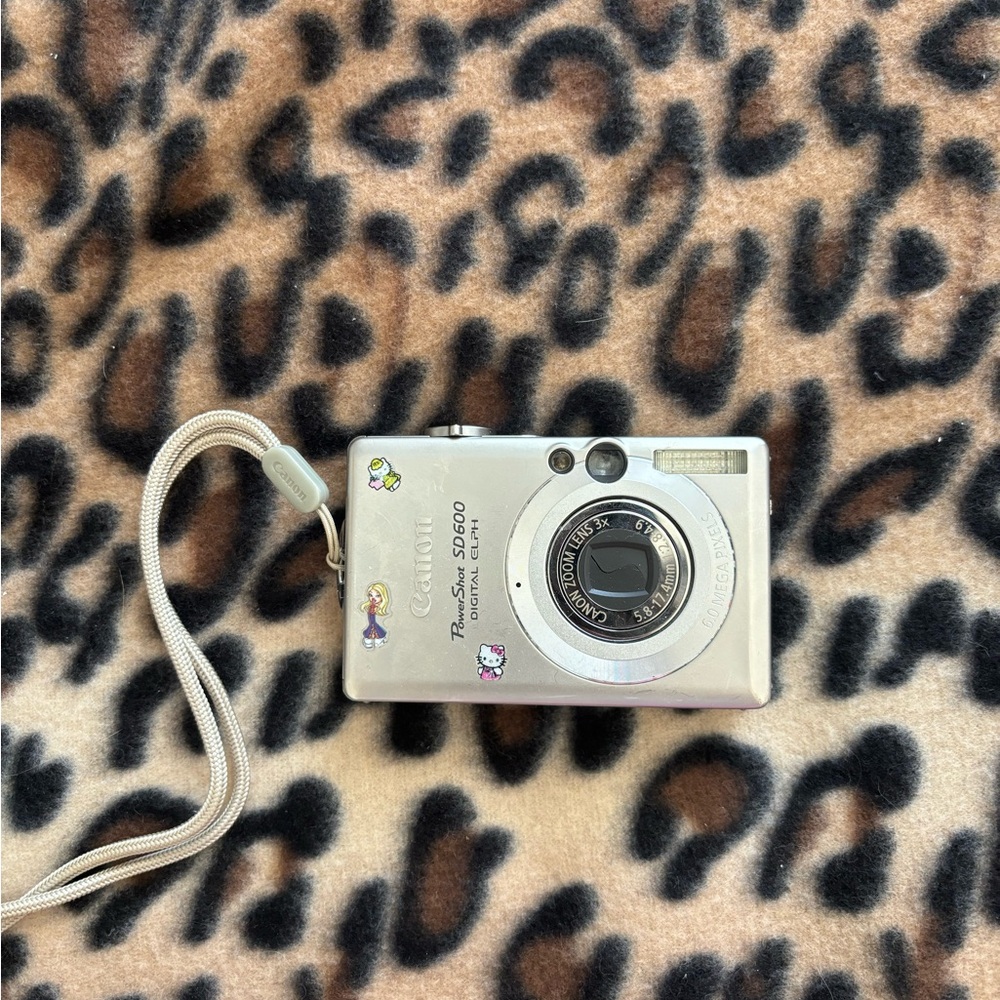 Canon Powershot SD600 digital camera